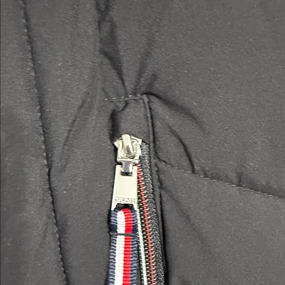 Tommy Hilfiger Black Hooded Puffer Jacket - Picture 5 of 8